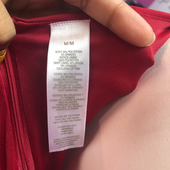 Mid sleeve dress. - Picture 5 of 6